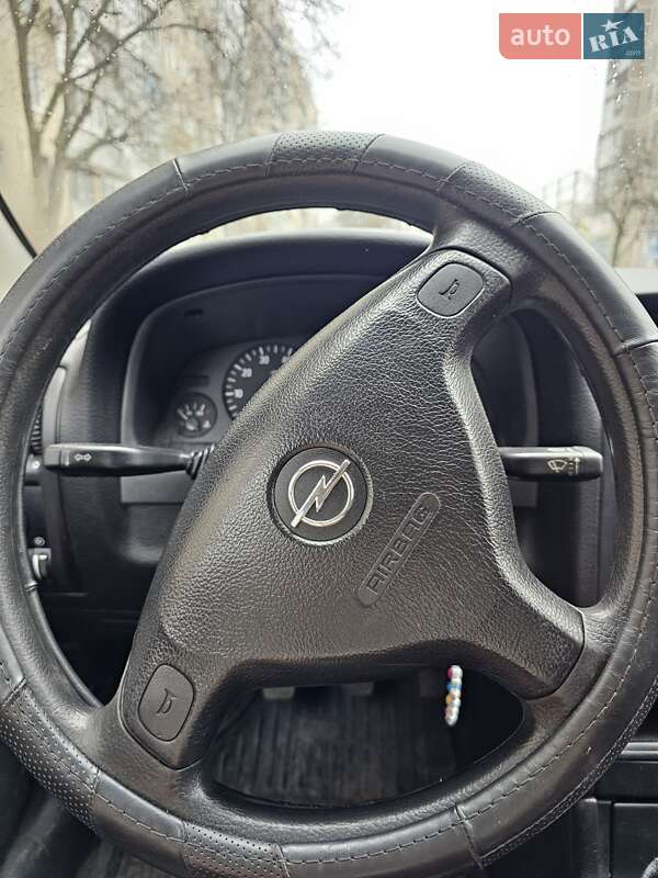 Седан Opel Astra 2009 в Александрие фото 7 Седан Opel Astra 2009 в Александрие