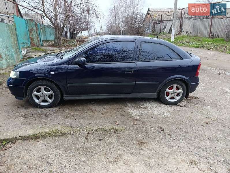 Opel Astra 2003