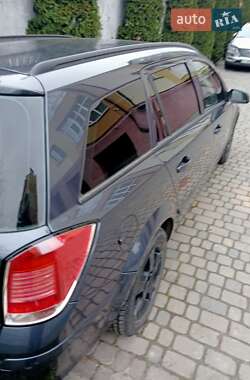 Універсал Opel Astra 2006 в Івано-Франківську