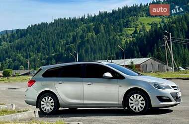 Универсал Opel Astra 2013 в Верховине
