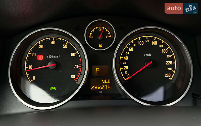 Універсал Opel Astra 2010 в Львові