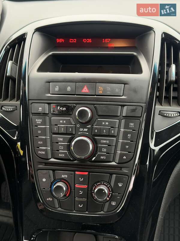 Универсал Opel Astra 2011 в Сумах