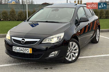 Хэтчбек Opel Astra 2011 в Виннице