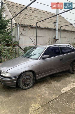 Хетчбек Opel Astra 1993 в Кривому Розі