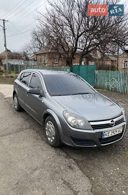 Хэтчбек Opel Astra 2006 в Кривом Роге