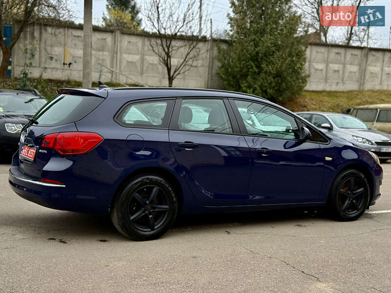 Универсал Opel Astra 2014 в Ровно фото 7 Универсал Opel Astra 2014 в Ровно