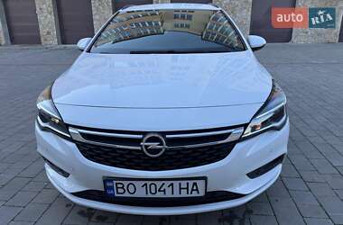 Універсал Opel Astra 2017 в Чорткові