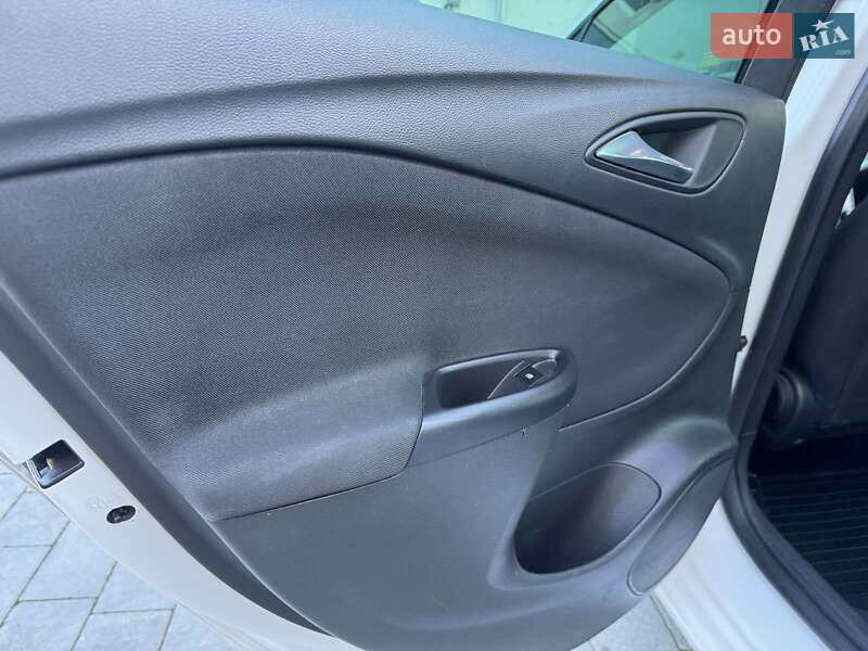 Універсал Opel Astra 2017 в Чорткові фото 14 Універсал Opel Astra 2017 в Чорткові