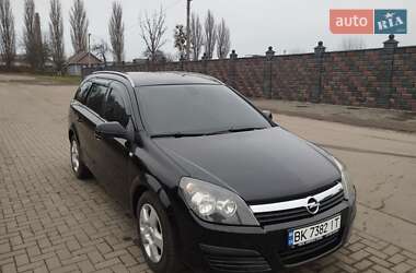Універсал Opel Astra 2006 в Рівному