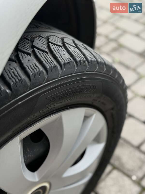 Універсал Opel Astra 2011 в Івано-Франківську