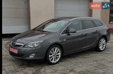 Універсал Opel Astra 2012 в Києві