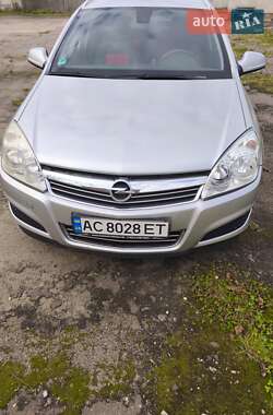 Универсал Opel Astra 2009 в Луцке