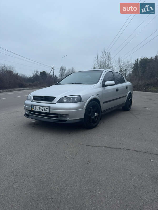 Opel Astra 2005