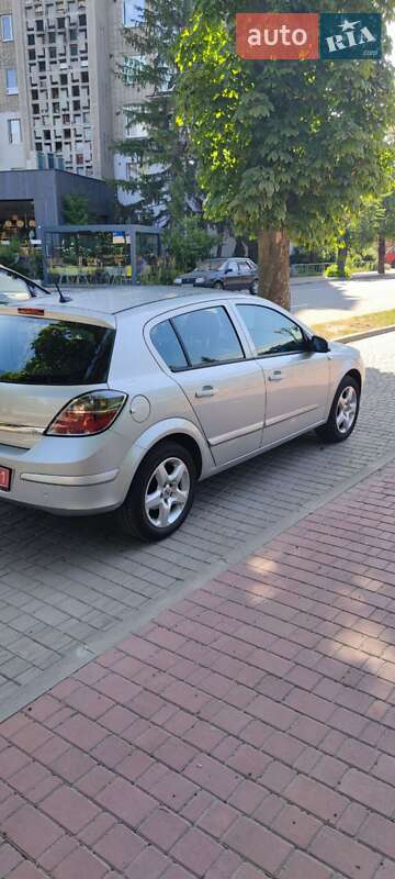 Хэтчбек Opel Astra 2007 в Могилев-Подольске фото 3 Хэтчбек Opel Astra 2007 в Могилев-Подольске