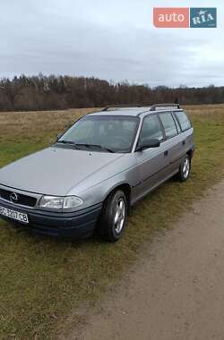 Универсал Opel Astra 1995 в Дрогобыче