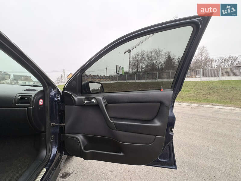 Хетчбек Opel Astra 1999 в Обухові