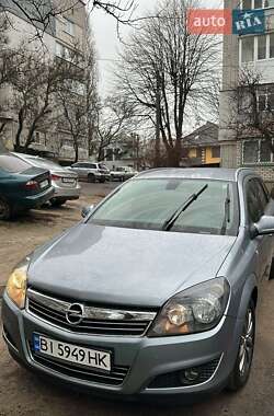 Универсал Opel Astra 2010 в Кременчуге