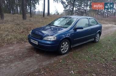 Хэтчбек Opel Astra 2002 в Ахтырке