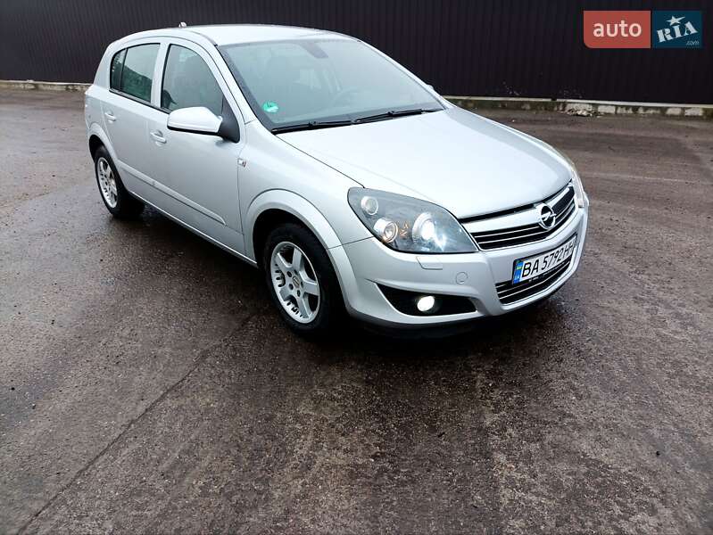 Opel Astra 2008 Opel Astra 2008