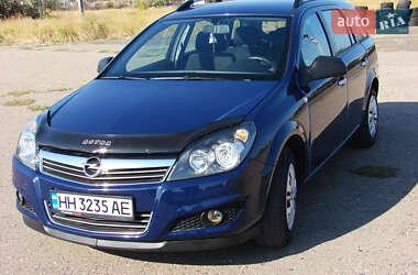 Универсал Opel Astra 2011 в Одессе