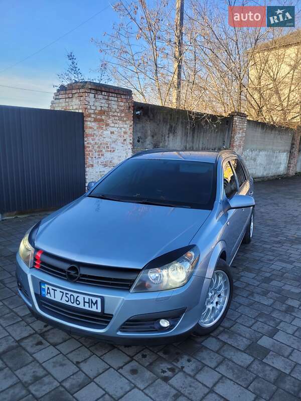 Универсал Opel Astra 2006 в Ивано-Франковске