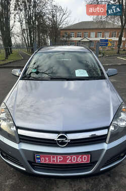 Универсал Opel Astra 2007 в Новой Водолаге