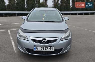Универсал Opel Astra 2012 в Белой Церкви