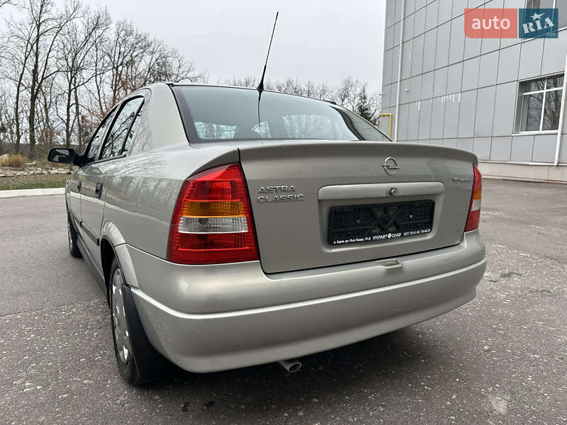 Седан Opel Astra 2008 в Червоному Донце фото 4 Седан Opel Astra 2008 в Червоному Донце