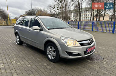 Універсал Opel Astra 2009 в Калуші