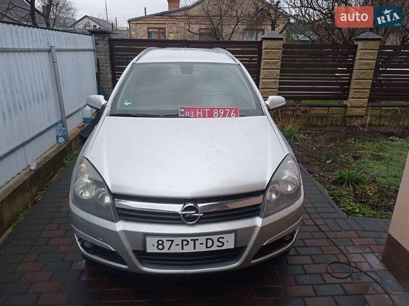 Универсал Opel Astra 2004 в Луцке