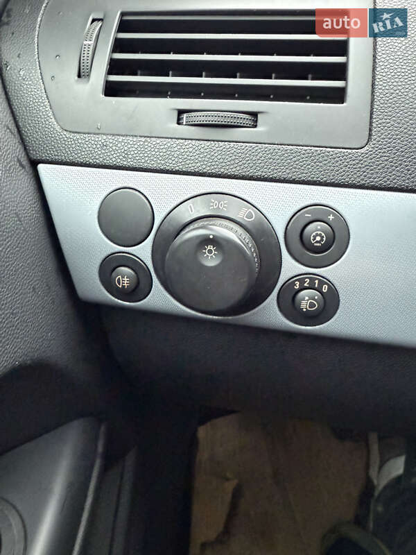 Универсал Opel Astra 2006 в Черновцах