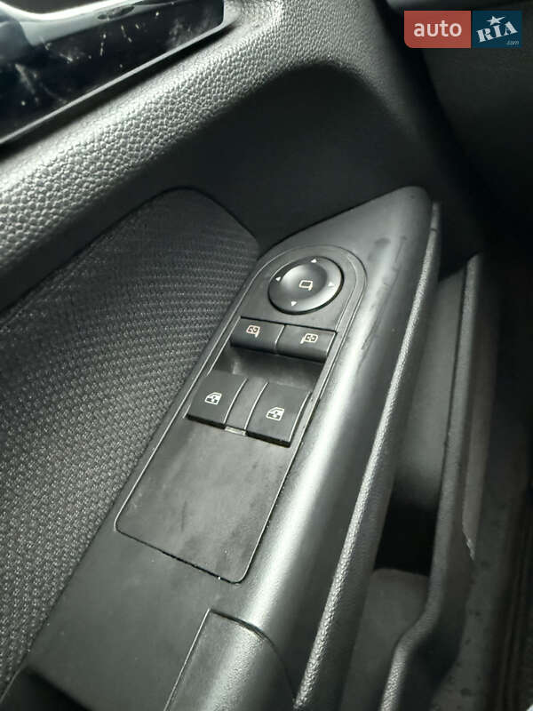 Универсал Opel Astra 2006 в Черновцах