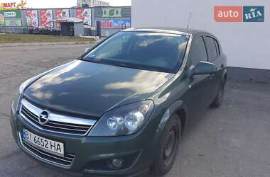 Хэтчбек Opel Astra 2010 в Полтаве