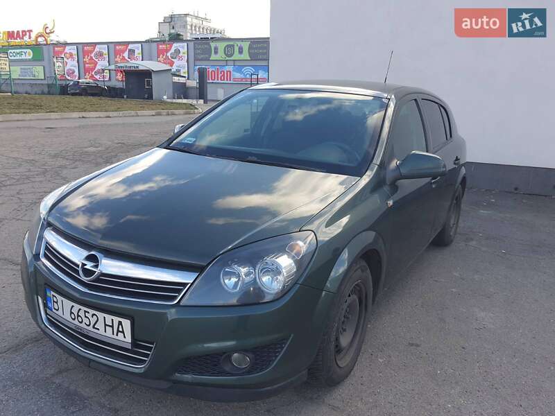 Opel Astra 2010 Opel Astra 2010