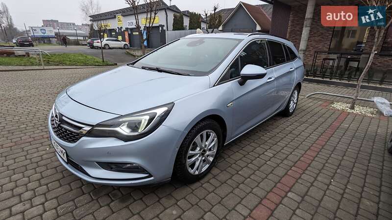Универсал Opel Astra 2016 в Мукачево