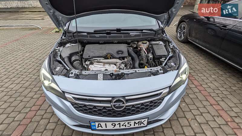 Универсал Opel Astra 2016 в Мукачево