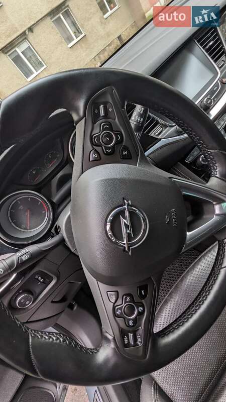 Универсал Opel Astra 2016 в Мукачево