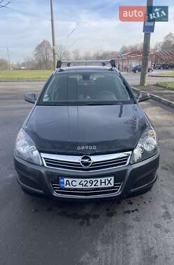 Універсал Opel Astra 2010 в Луцьку