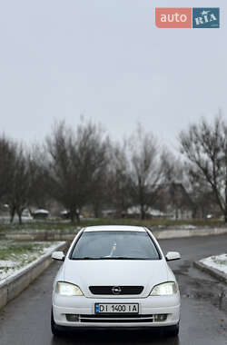 Седан Opel Astra 2006 в Киеве