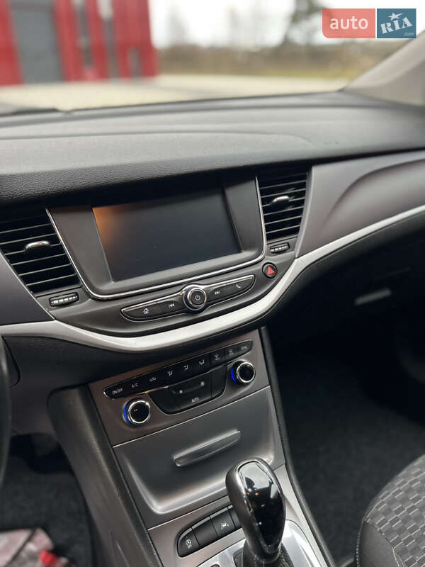 Универсал Opel Astra 2018 в Львове