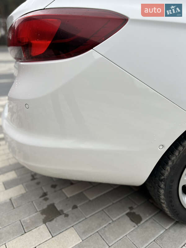 Универсал Opel Astra 2018 в Львове