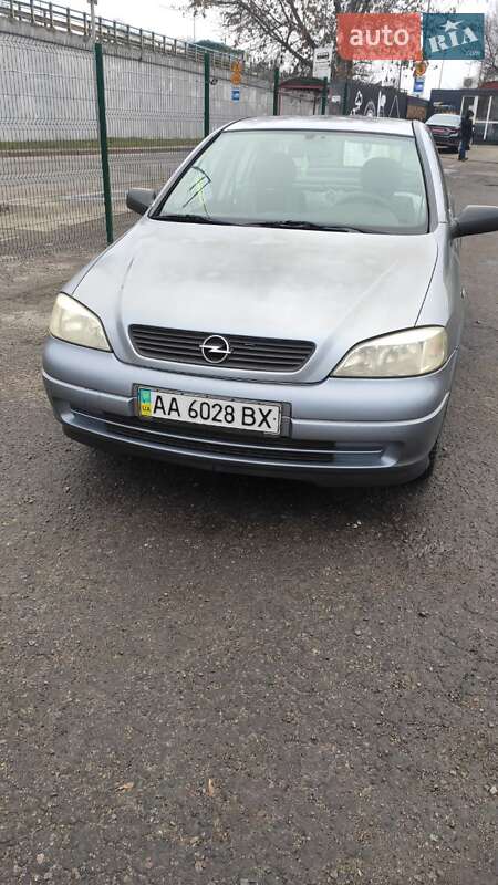 Opel Astra 2006