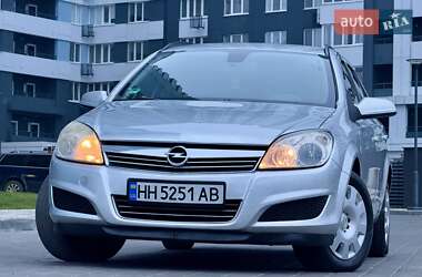 Универсал Opel Astra 2009 в Одессе