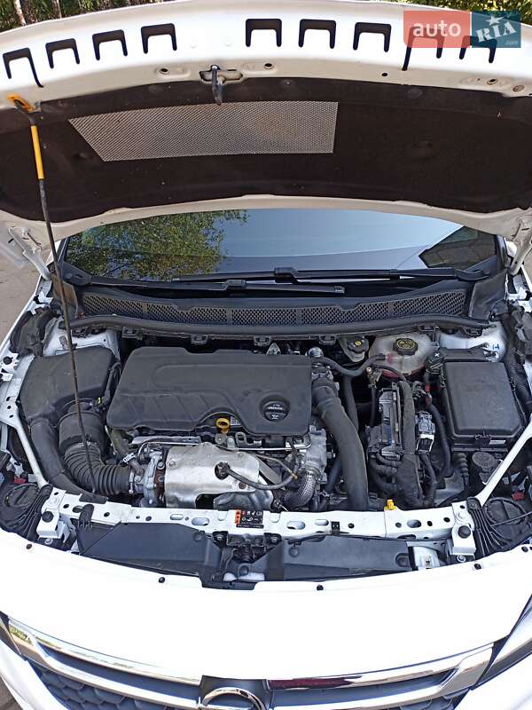Універсал Opel Astra 2017 в Кривому Розі