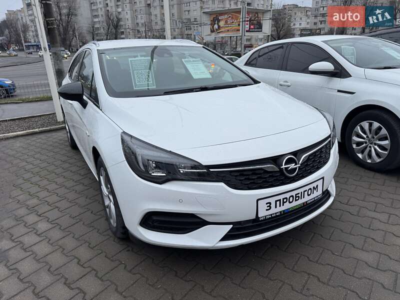 Opel Astra 2022