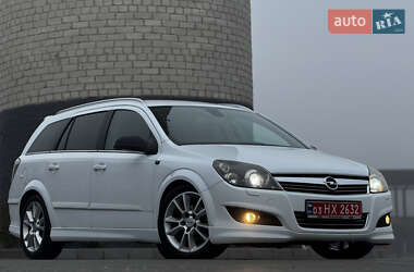 Универсал Opel Astra 2008 в Дубно