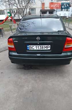 Седан Opel Astra 2002 в Львове