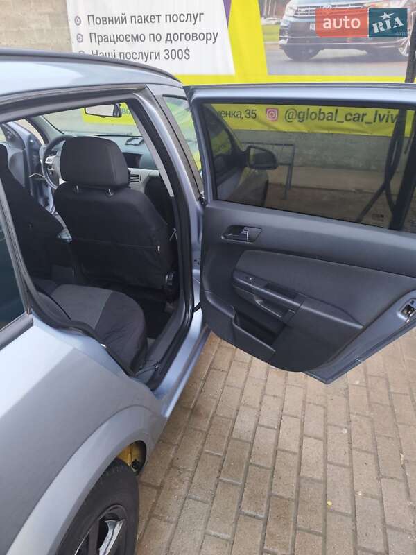 Універсал Opel Astra 2007 в Львові