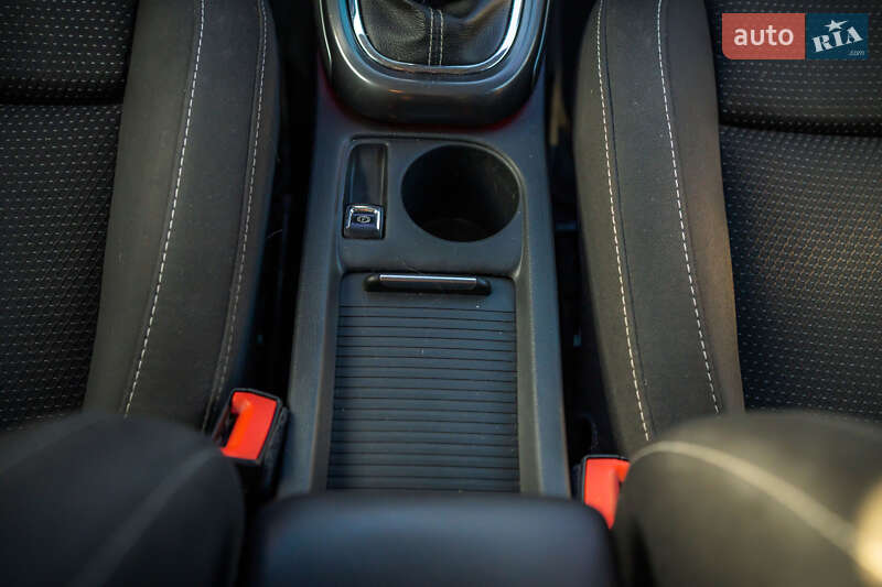 Універсал Opel Astra 2012 в Луцьку