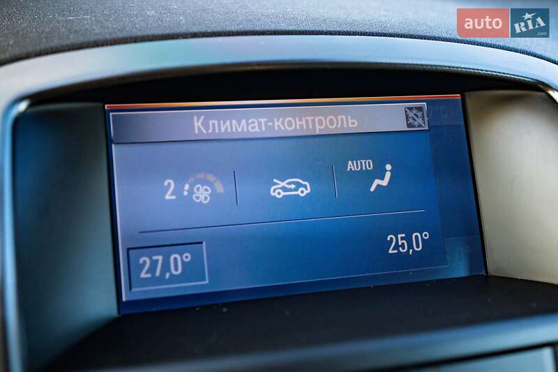 Універсал Opel Astra 2012 в Луцьку